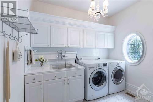 6197 Ottawa Street, Richmond, ON - Indoor Photo Showing Laundry Room