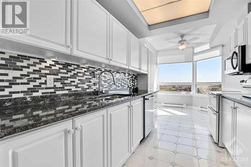 1480 Riverside Drive Unit#1504, Ottawa, ON - Indoor Photo Showing Kitchen With Double Sink With Upgraded Kitchen