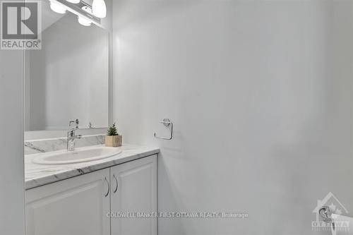 58 Teelin Circle, Ottawa, ON -  Photo Showing Bathroom