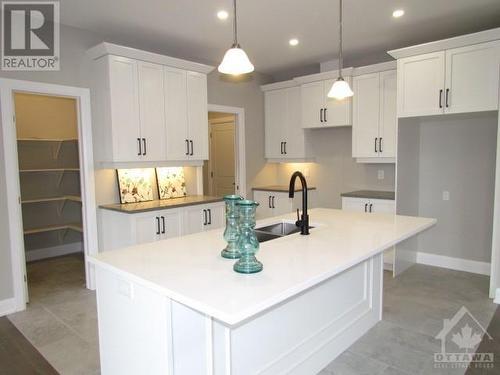 55 Cockburn Street, Ottawa, ON - Indoor Photo Showing Kitchen