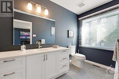 main floor powder room - 1608 Nolans Road, Montague, ON - Indoor Photo Showing Bathroom