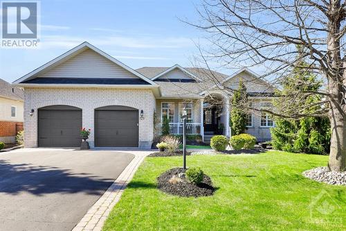 179 Glenncastle Drive, Carp, ON - Outdoor With Facade