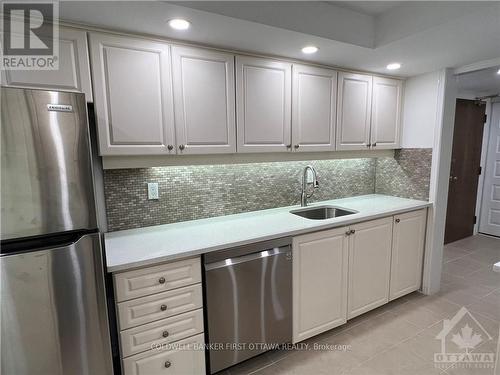 201 - 7 Kippewa Drive, Ottawa, ON - Indoor Photo Showing Kitchen With Stainless Steel Kitchen