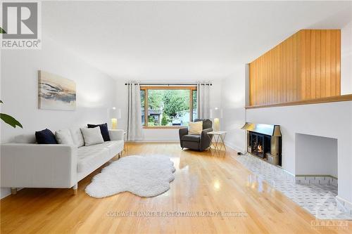 661 La Verendrye Drive, Ottawa, ON - Indoor Photo Showing Living Room With Fireplace