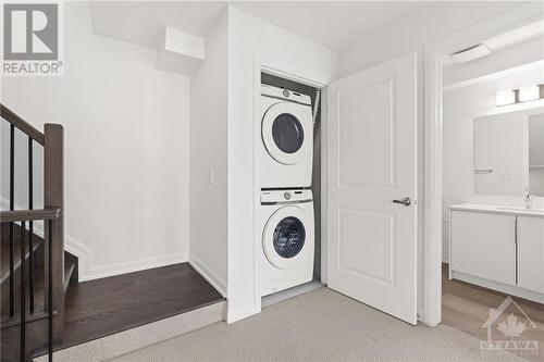 80 Cherry Blossom Private, Ottawa, ON - Indoor Photo Showing Laundry Room