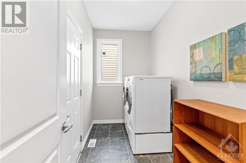 144 Tapadero Avenue, Stittsville, ON - Indoor Photo Showing Laundry Room