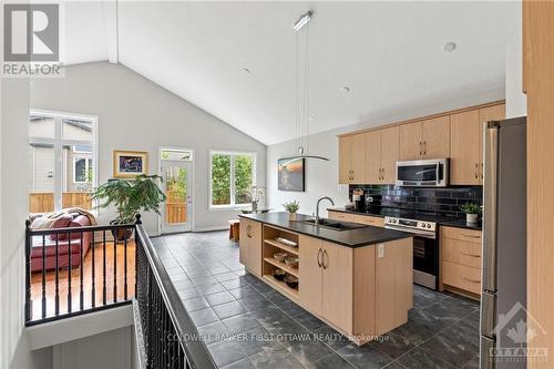 144 Tapadero Avenue, Ottawa, ON - Indoor Photo Showing Kitchen