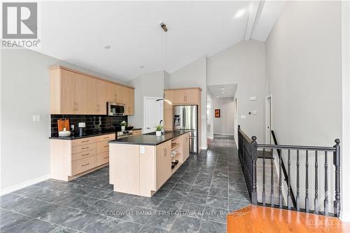 144 Tapadero Avenue, Ottawa, ON - Indoor Photo Showing Kitchen