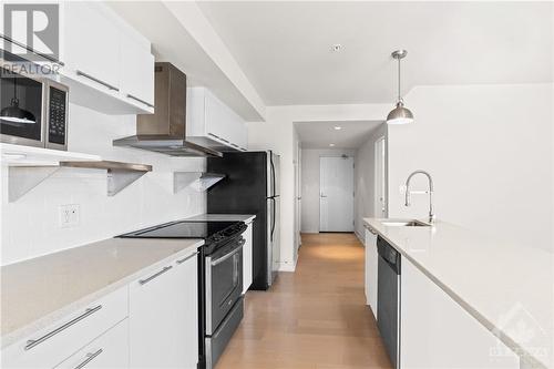 555 Anand Private Unit#810, Ottawa, ON - Indoor Photo Showing Kitchen With Stainless Steel Kitchen With Upgraded Kitchen