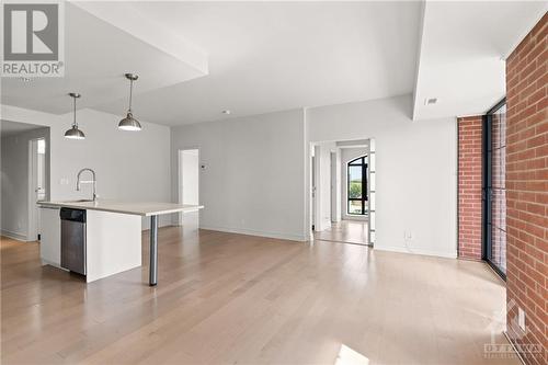 555 Anand Private Unit#810, Ottawa, ON - Indoor Photo Showing Kitchen