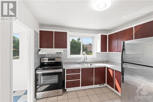 814 Baseline Road, Ottawa, ON - Indoor Photo Showing Kitchen