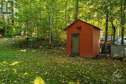 365 Hardwood Ridge Road, Lanark Highlands, ON - Outdoor