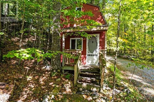 365 Hardwood Ridge Road, Lanark Highlands, ON - Outdoor