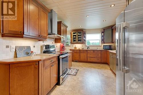 Windows on every side provide lots of natural light - 2499 Bathurst Concession 2 Road, Perth, ON - Indoor Photo Showing Kitchen