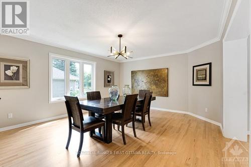 5525 Pettapiece Crescent, Ottawa, ON - Indoor Photo Showing Dining Room