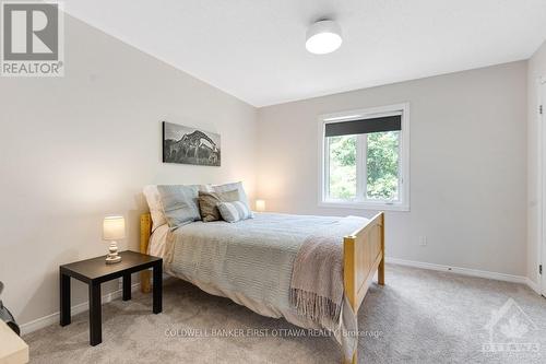 5525 Pettapiece Crescent, Ottawa, ON - Indoor Photo Showing Bedroom