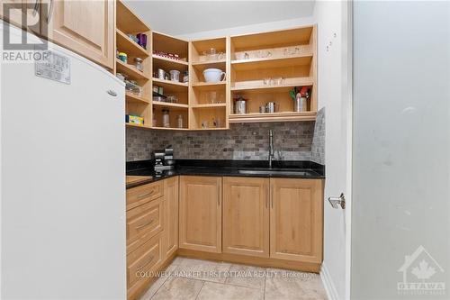 1623 Claymor Avenue, Ottawa, ON - Indoor