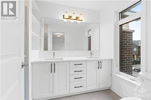 519 Corretto Place, Ottawa, ON - Indoor Photo Showing Bathroom