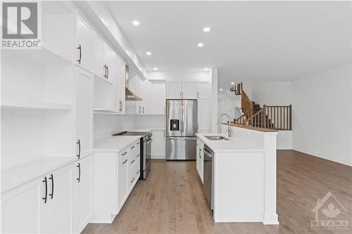 519 Corretto Place, Ottawa, ON - Indoor Photo Showing Kitchen