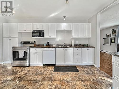 614 Godkin Avenue, Balcarres, SK - Indoor Photo Showing Kitchen