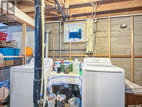 614 Godkin Avenue, Balcarres, SK - Indoor Photo Showing Laundry Room