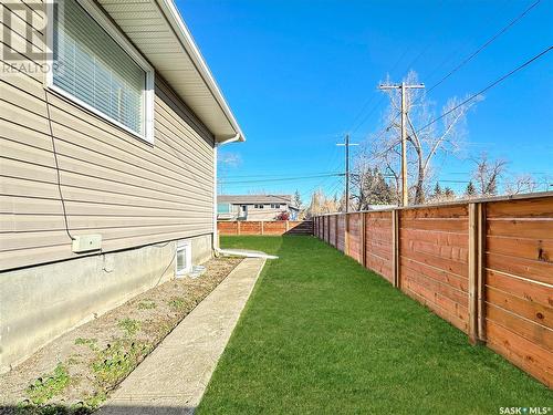 614 Godkin Avenue, Balcarres, SK - Outdoor