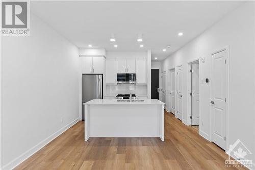 655 Wanaki Road Unit#207, Ottawa, ON - Indoor Photo Showing Kitchen