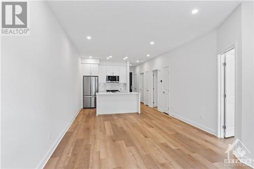 655 Wanaki Road Unit#207, Ottawa, ON - Indoor Photo Showing Kitchen