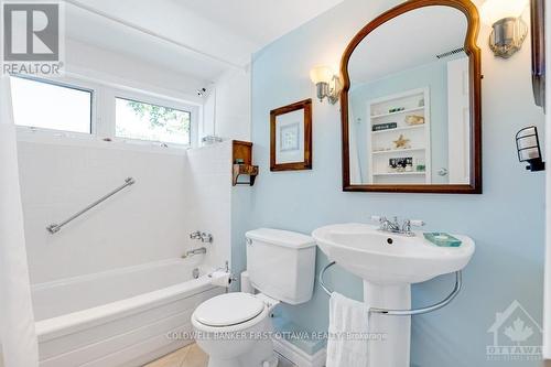 150 Dewolfe Street, Ottawa, ON - Indoor Photo Showing Bathroom