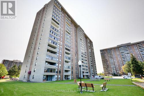 410 - 25 Kensington Road, Brampton, ON - Outdoor With Balcony With Facade