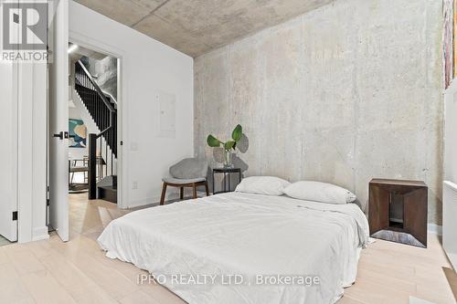 25 - 12 Dervock Crescent, Toronto, ON - Indoor Photo Showing Bedroom