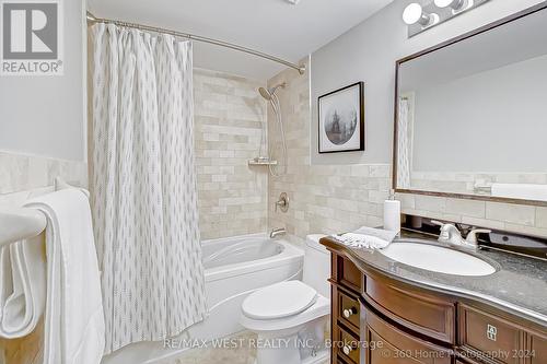 1705 - 7420 Bathurst Street, Vaughan, ON - Indoor Photo Showing Bathroom