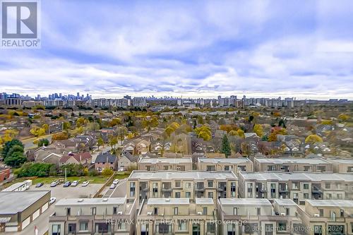 1705 - 7420 Bathurst Street, Vaughan, ON - Outdoor With View