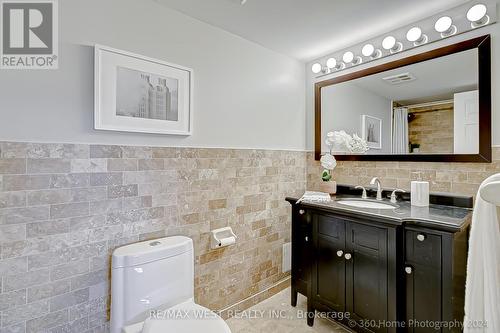 1705 - 7420 Bathurst Street, Vaughan, ON - Indoor Photo Showing Bathroom