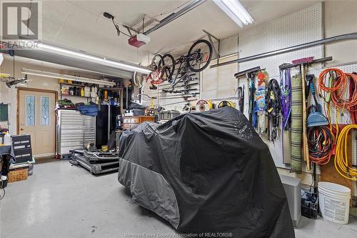 9170 Broderick, Lasalle, ON - Indoor Photo Showing Garage