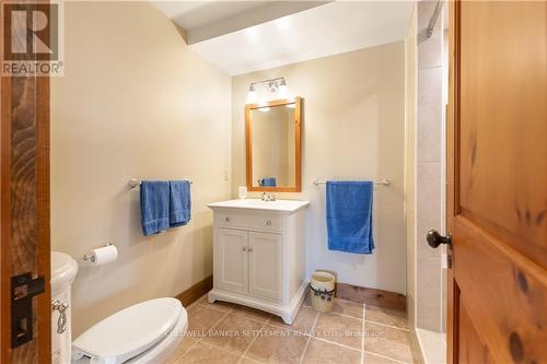 787 Brooks Corner Road, Tay Valley, ON - Indoor Photo Showing Bathroom