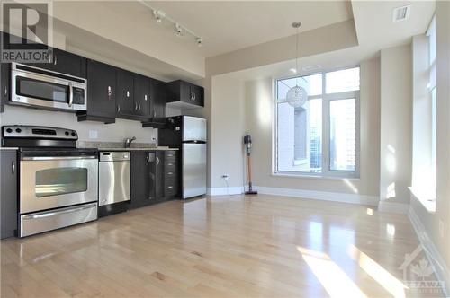 245 Kent Street Unit#908, Ottawa, ON - Indoor Photo Showing Kitchen With Stainless Steel Kitchen