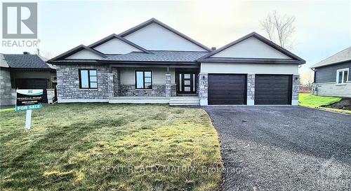 5 Whitetail Avenue, South Stormont, ON - Outdoor