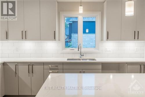 5 Whitetail Avenue, South Stormont, ON - Indoor Photo Showing Kitchen