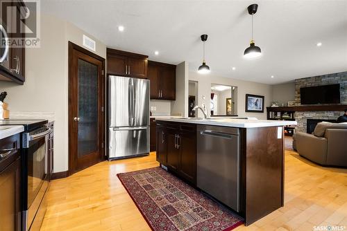 3809 Goldfinch Way, Regina, SK - Indoor Photo Showing Kitchen With Upgraded Kitchen