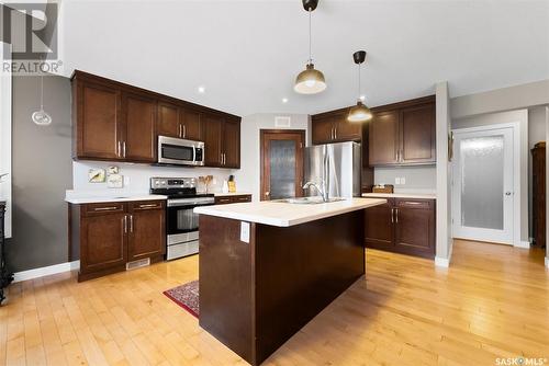 3809 Goldfinch Way, Regina, SK - Indoor Photo Showing Kitchen With Upgraded Kitchen