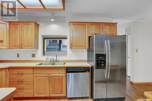 25 2338 Assiniboine Avenue E, Regina, SK - Indoor Photo Showing Kitchen With Double Sink