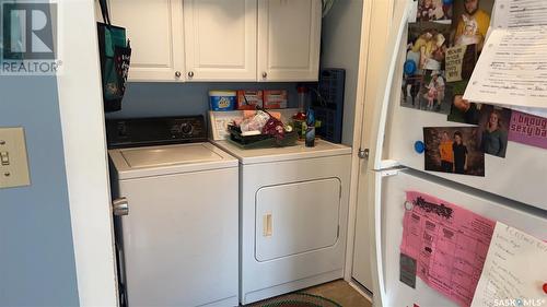 61 6Th Street Se, Preeceville, SK - Indoor Photo Showing Laundry Room