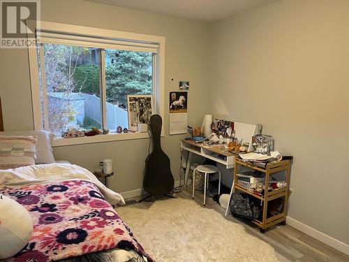 7116 Lakeridge Drive, Vernon, BC - Indoor Photo Showing Bedroom