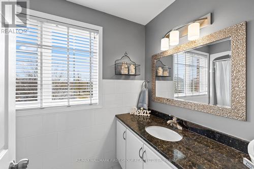 1097 Katharine Crescent, Kingston (North Of Taylor-Kidd Blvd), ON - Indoor Photo Showing Bathroom