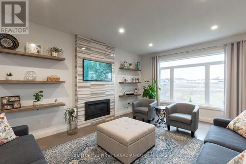 2142 Wateroak Drive, London, ON - Indoor Photo Showing Living Room With Fireplace