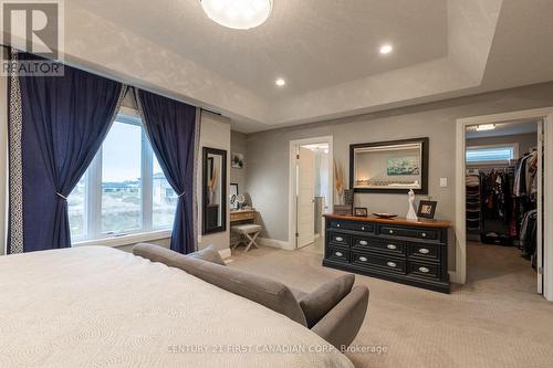 2142 Wateroak Drive, London, ON - Indoor Photo Showing Bedroom