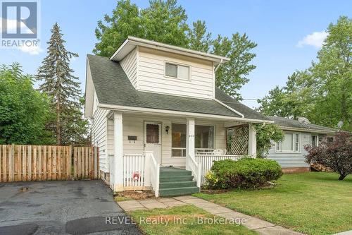 273 Dufferin Street, Fort Erie, ON - Outdoor With Deck Patio Veranda With Facade