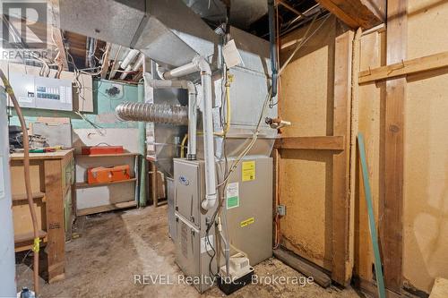 273 Dufferin Street, Fort Erie, ON - Indoor Photo Showing Basement