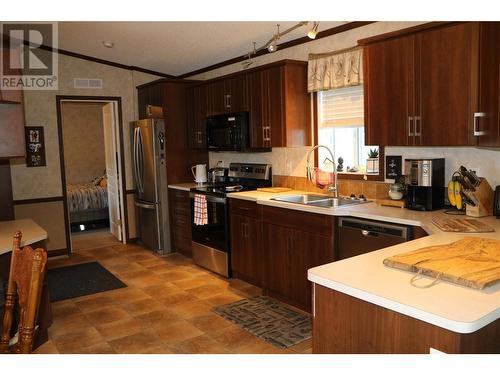 7805 Dallas Drive Unit# 11, Kamloops, BC - Indoor Photo Showing Kitchen With Double Sink